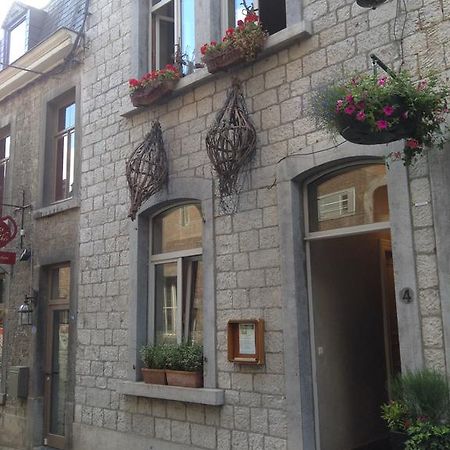 Hotel La Tete Ailleurs Durbuy Exterior foto